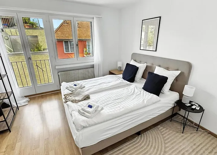 Stylish In Center - Crown 36 Zürih