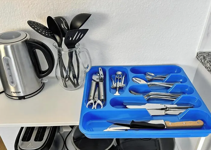 Stylish In Center - Crown 36 * Curych