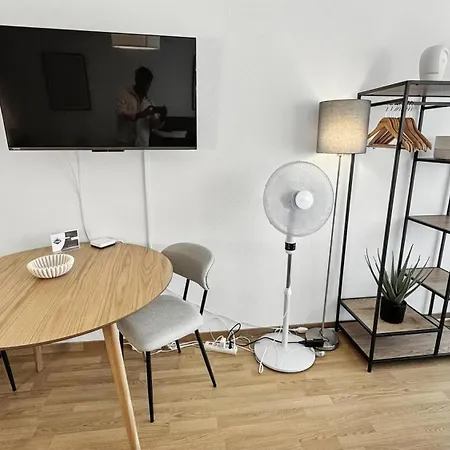 Apartman Stylish In Center - Crown 36 *