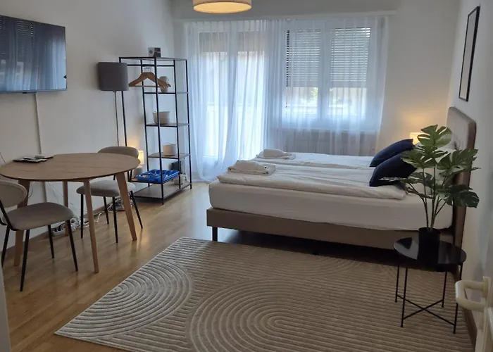 Stylish In Center - Crown 36 Apartman Zürich